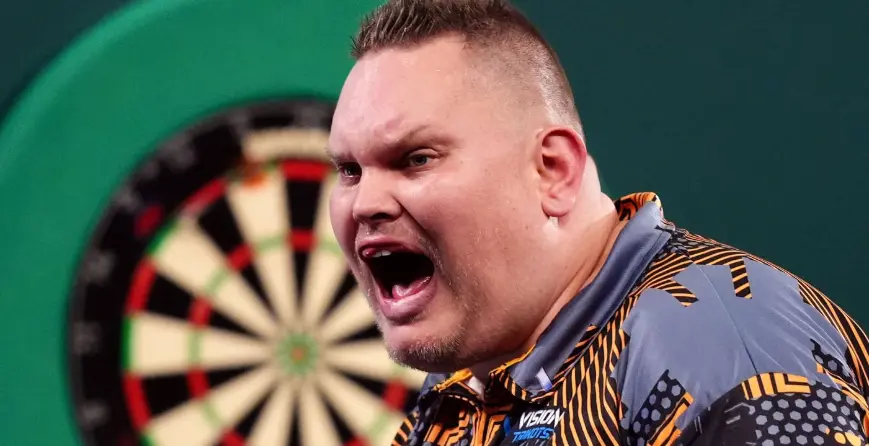 Lengte Wesley Plaisier blijft onduidelijk binnen openbare profielen