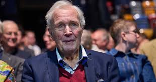 Jan Terlouw biografie: leven, carrière en prestaties van de Nederlandse schrijver en politicus