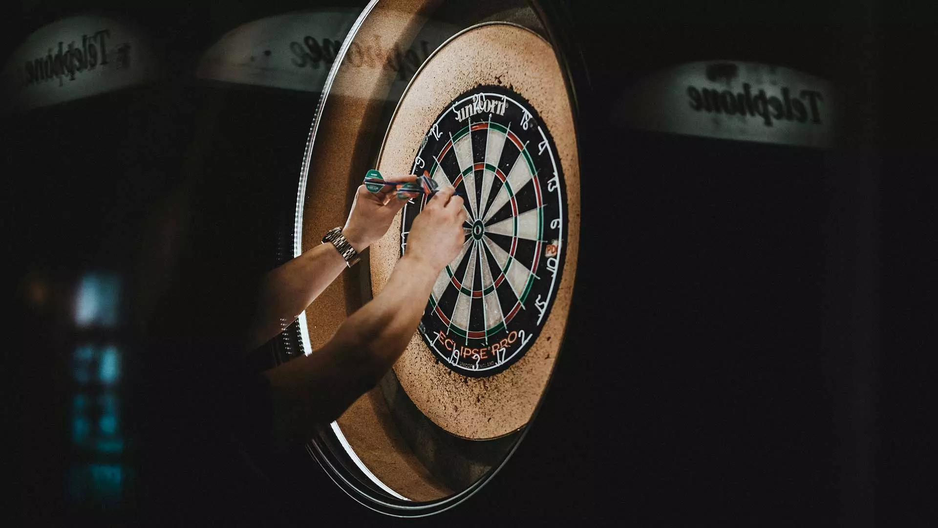 Finale WK Darts 2026: aanvangstijd, uitzending en live stream informatie