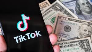 Hoe verdien je geld met TikTok 2026? Tips van Nederlandse gebruikers