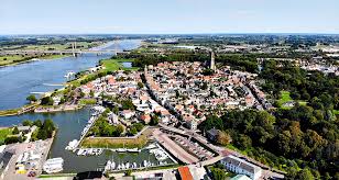 Waar ligt Zaltbommel? Locatie, provincie en bezienswaardigheden