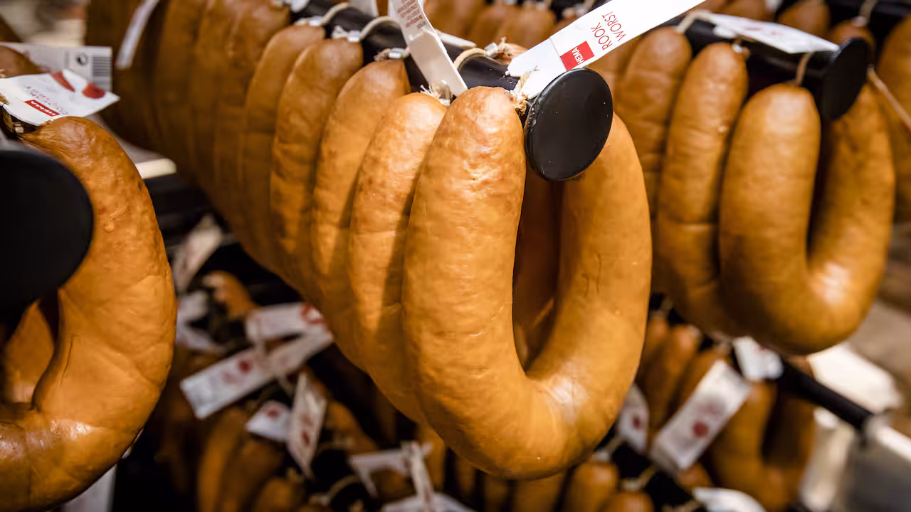 HEMA klassieke rookworst terug in de schappen