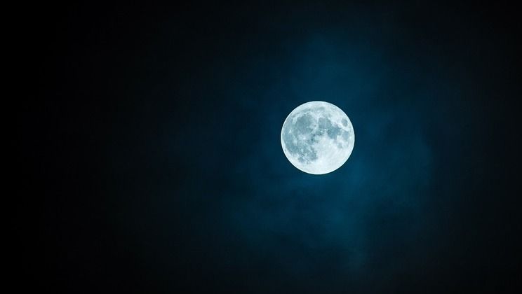 Wanneer volle maan februari 2026: datum en tijd
