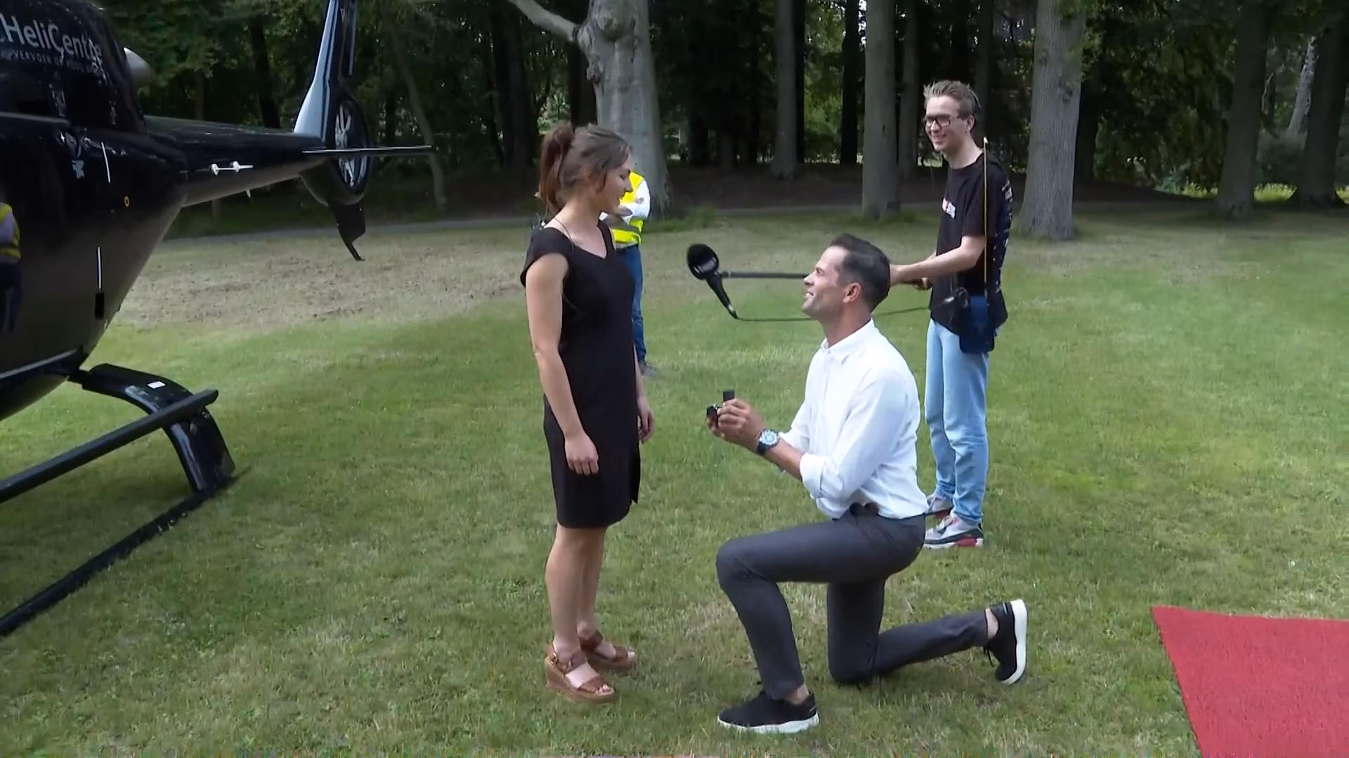 Bas Nijhuis, vriendin, woonplaats & loopbaan (scheidsrechter)