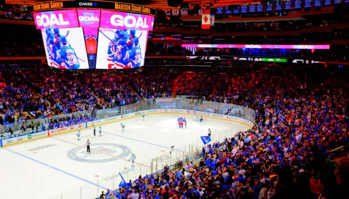 Hoe lang duurt een ijshockeywedstrijd in totaal NHL