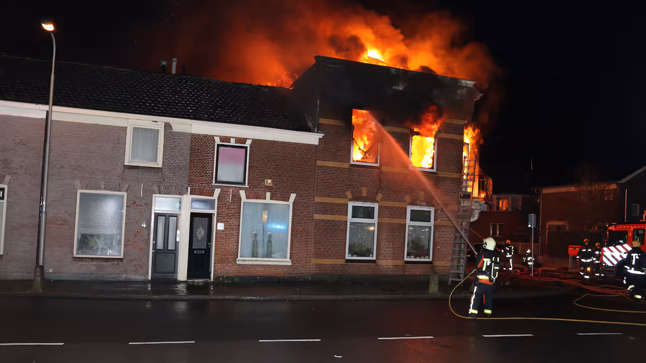 Brand Hillegom vandaag: woningbrand Burgemeester Hermanslaan