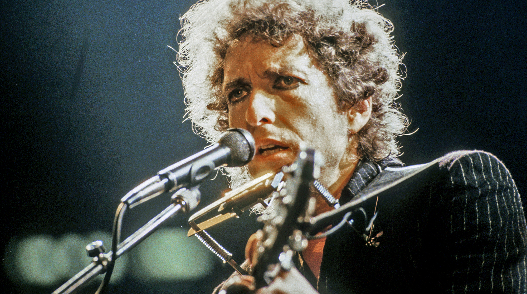 Met Welke Folkzangeres Werkte Bob Dylan Veel Samen Antwoord Op De Muziekvraag