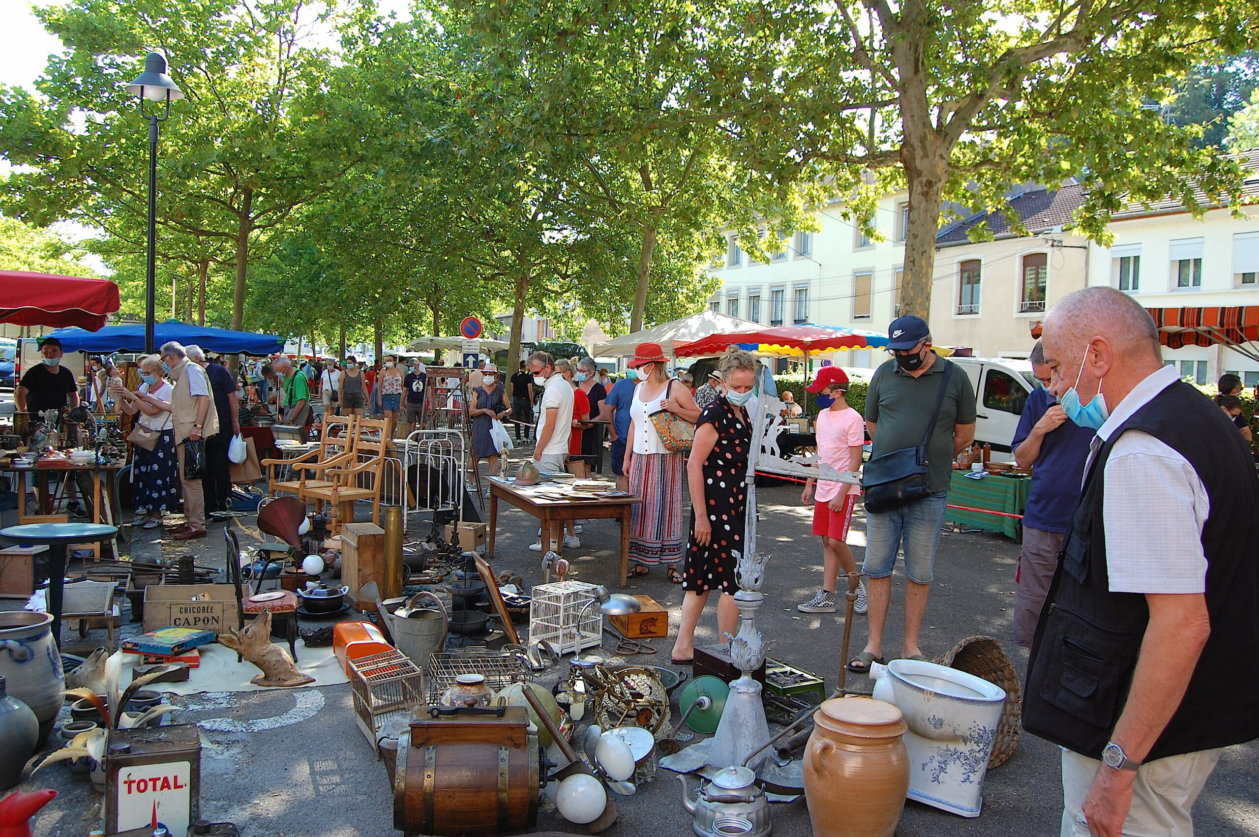 Rommelmarkt 14 Maart 2026 Waarom Mensen Vandaag Naar Markten Zoeken