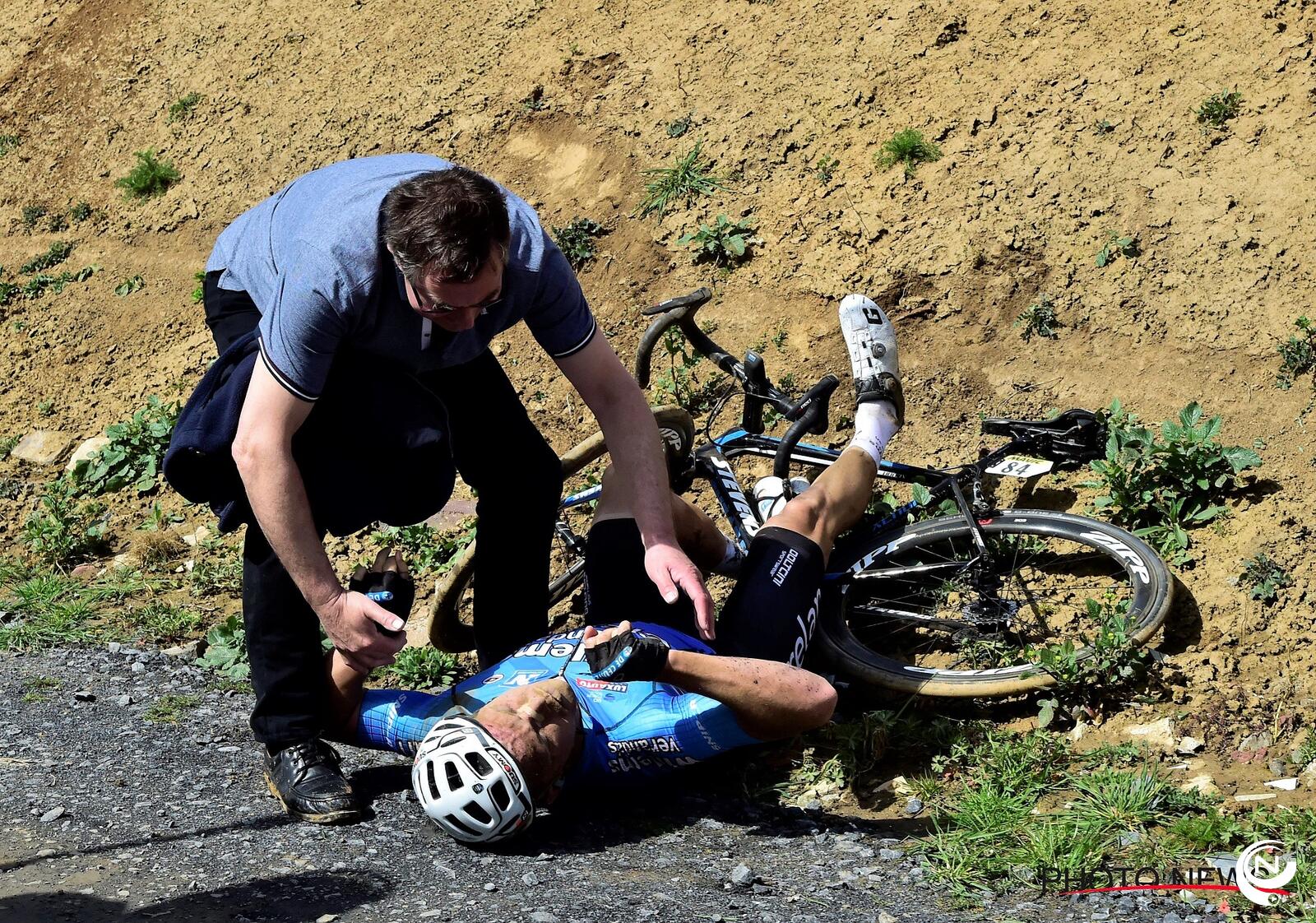 Wielrenner Overleden Tijdens Parijs Roubaix Wat Gebeurde Er Precies