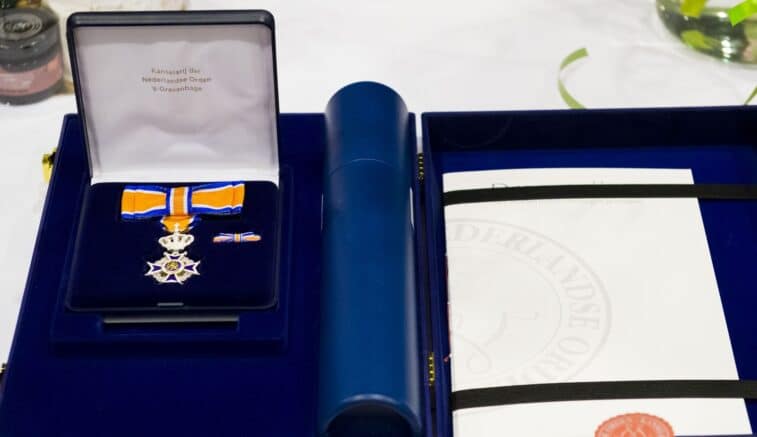 Koninklijke Onderscheiding Aanvragen 2026: Zo Werkt De Procedure En Wat Je Moet Weten
